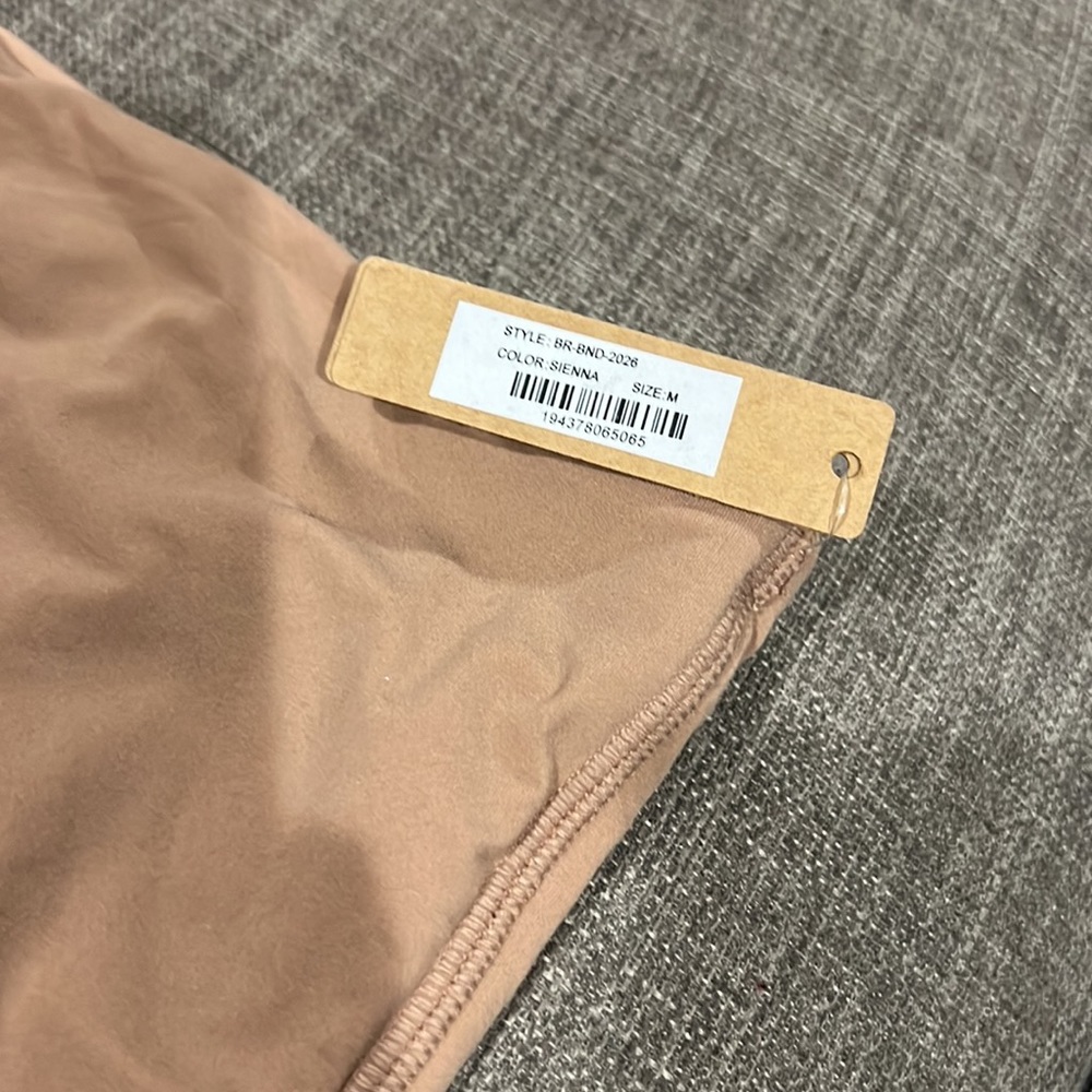 Skims Bandeau Bra - Picture 5 of 13